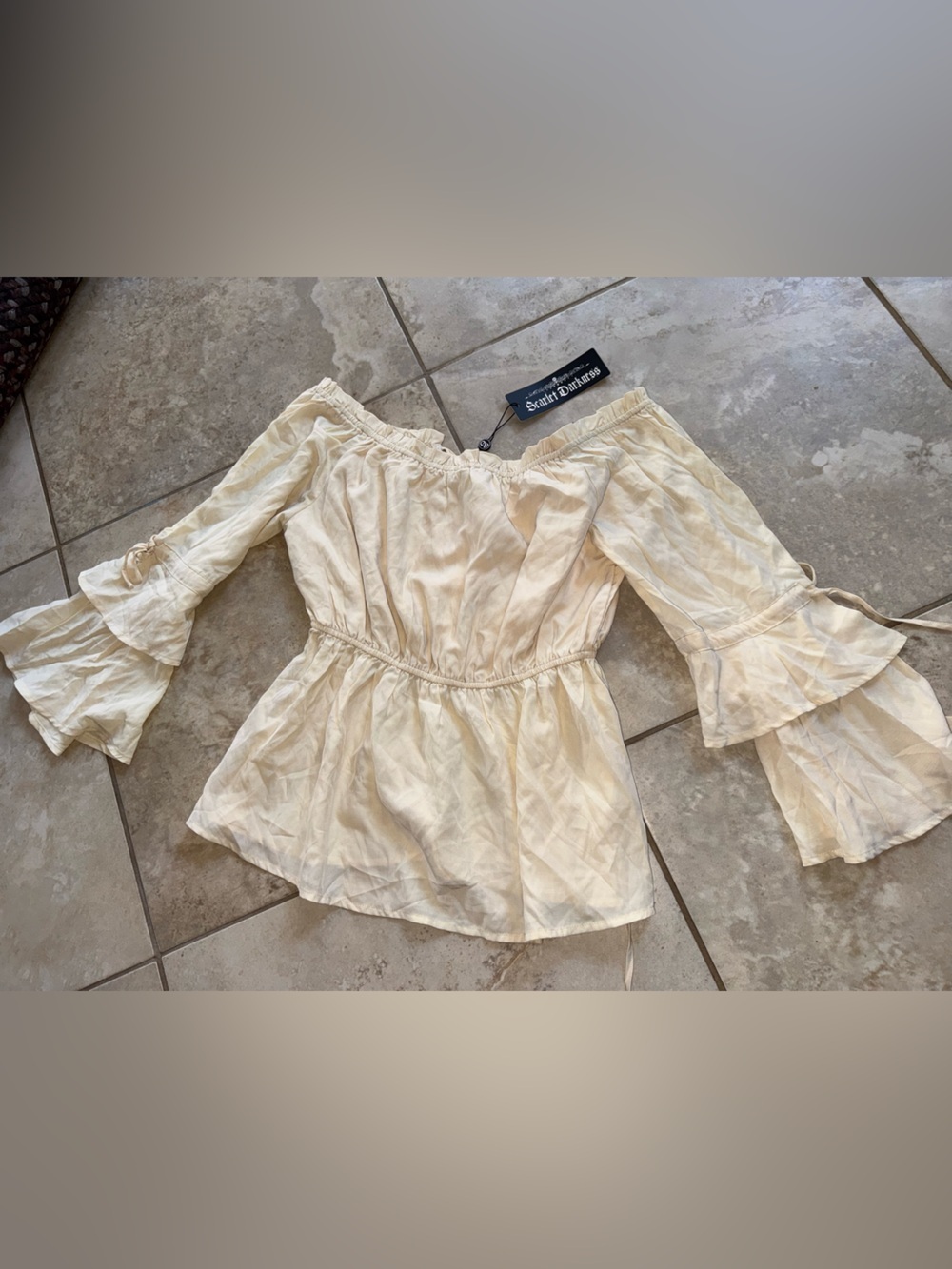 Scarlet Darkness Cream Peasant Blouse S NWT